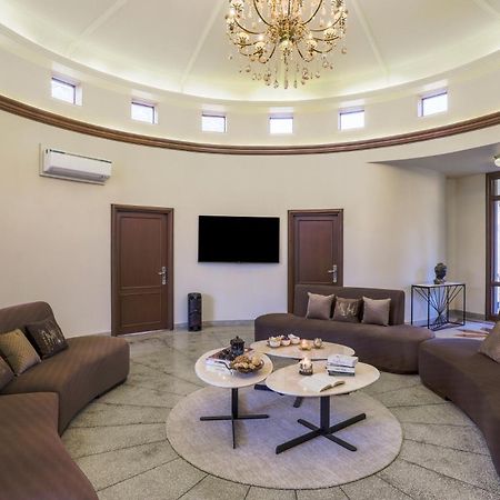Stayvista'S Mystic Castle With Terrace, Swimming Pool, Lawn With Gazebo Jaipur Exterior photo
